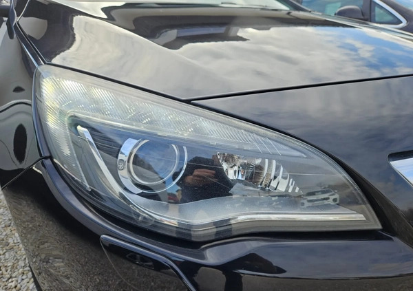 Opel Astra cena 27500 przebieg: 172098, rok produkcji 2011 z Zakroczym małe 211